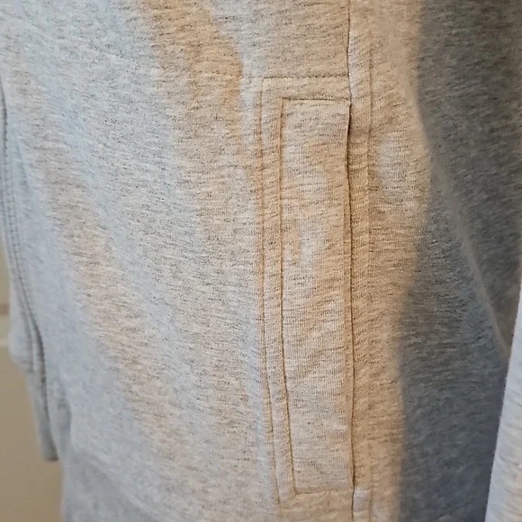 383. Lululemon Split Hoodie - Picture 6 of 11